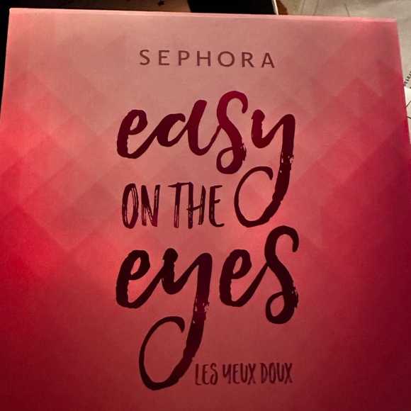 Sephora Easy on the Eyes eyeshadow palette NWOT. - Picture 4 of 8